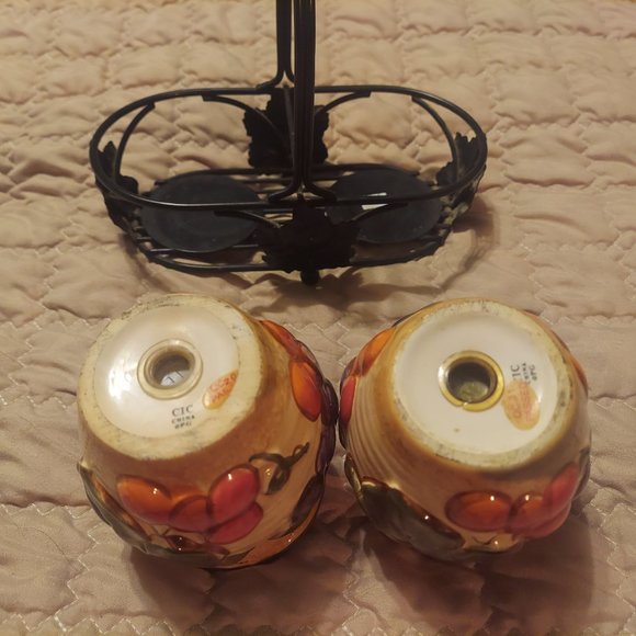 International Tuscany Pamela Gladding Salt and Pepper Shakers with metal Stand - Picture 9 of 12